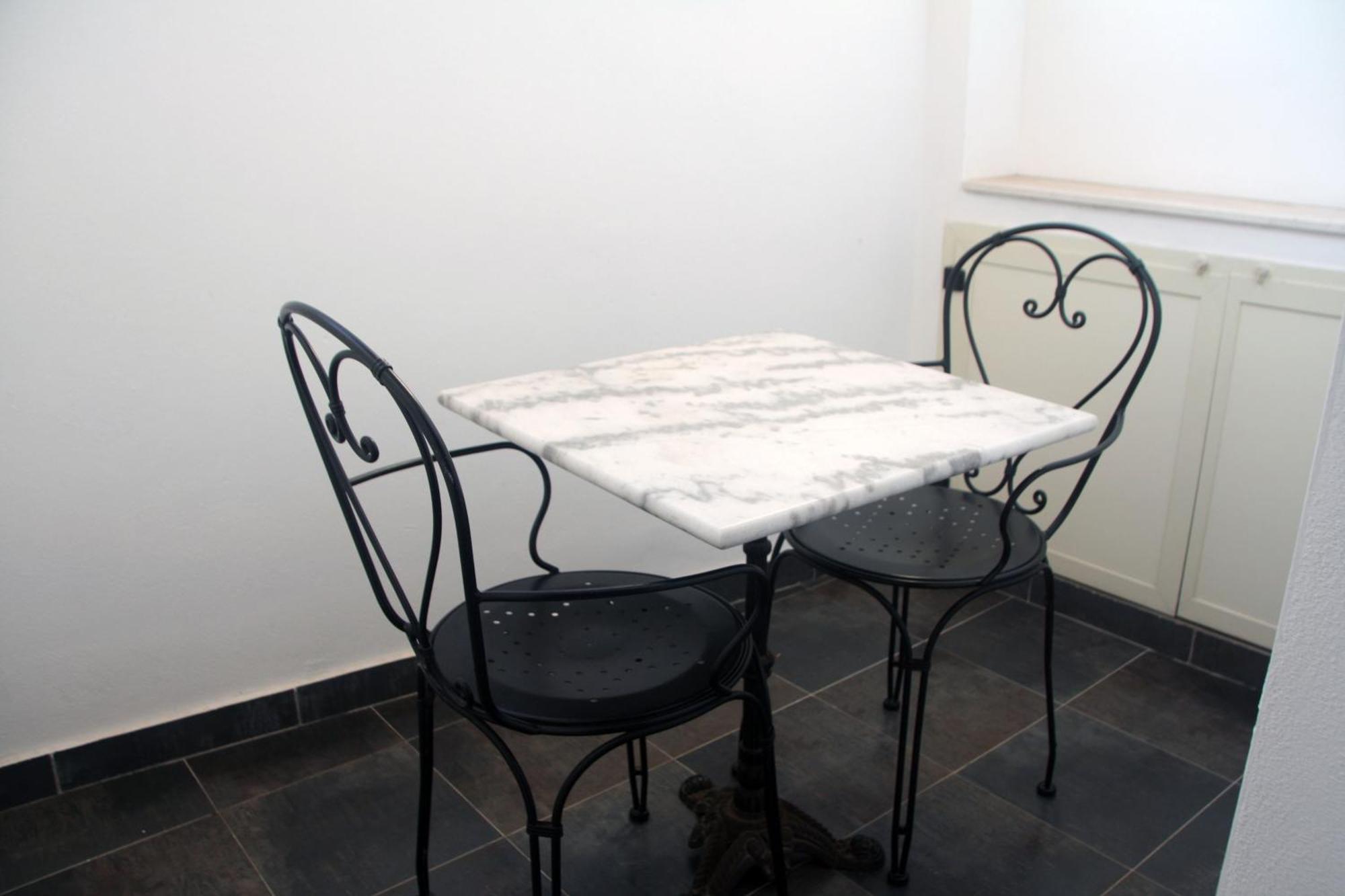 La Peonia Boutique B&B Cagliari Bagian luar foto